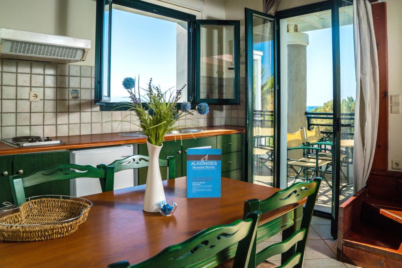 Alkionides Seaside Hotel 플라타니아스 외부 사진
